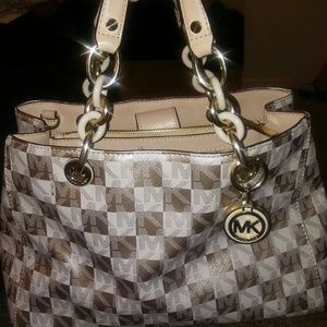 Mk purse